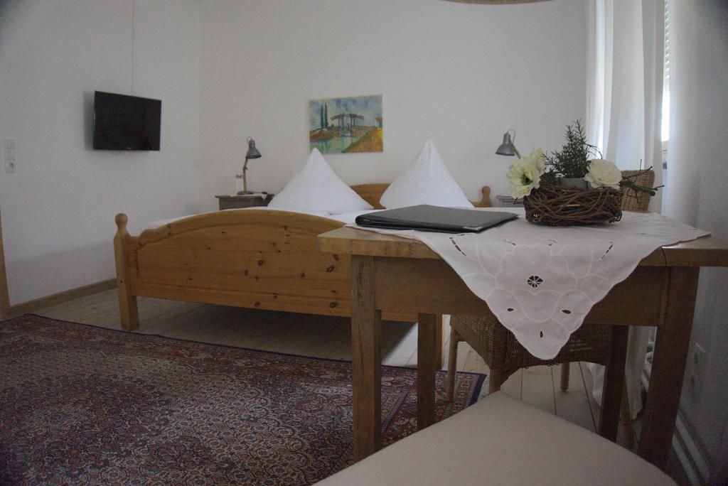 Hotel Garni Altes Winzerhaus Moselschaenke 科伯恩-贡多夫 客房 照片