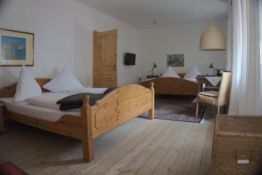 Hotel Garni Altes Winzerhaus Moselschaenke 科伯恩-贡多夫 客房 照片