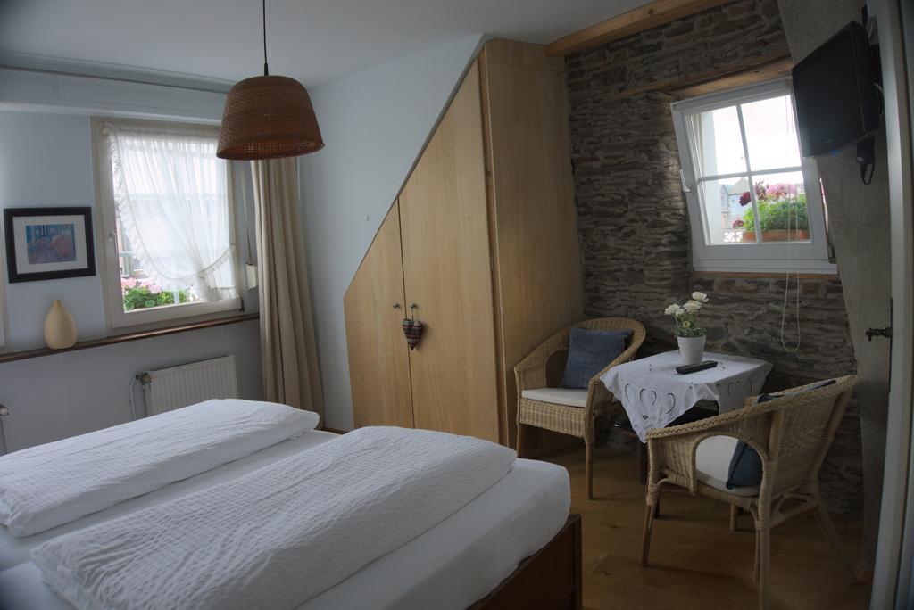 Hotel Garni Altes Winzerhaus Moselschaenke 科伯恩-贡多夫 外观 照片